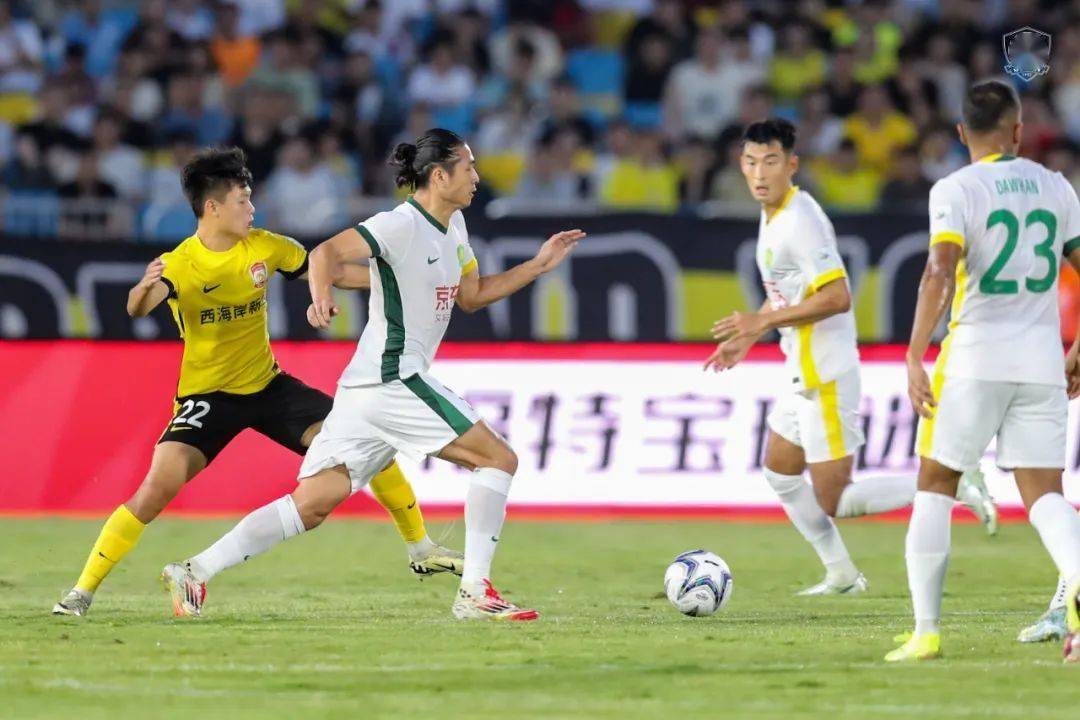 包含中超赛程吃紧，北京国安今晨篮板制胜，球迷炸锅，数据趋势出现新变化的词条