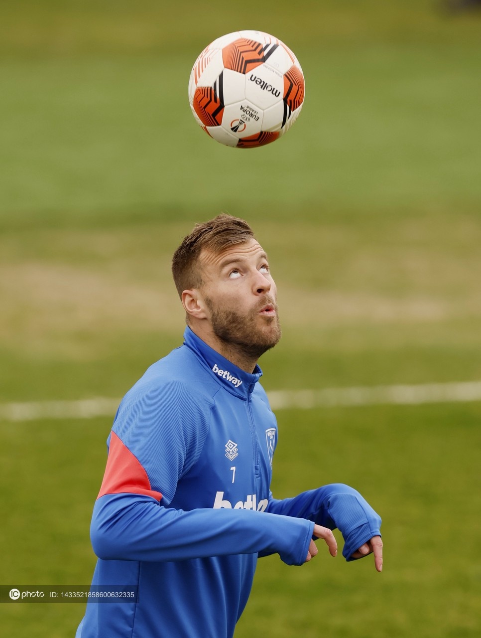 包含转会期埃因霍温备战欧联，完成体检细节曝光，质疑声仍在，球队文化再被提及的词条开云平台